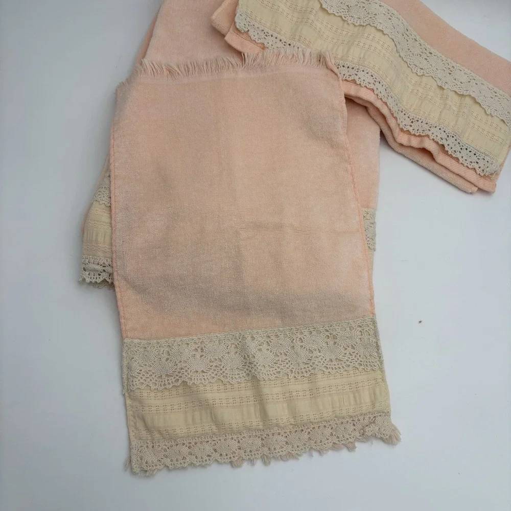 Vintage‎ 1970's Avanti Grand Prix Towel Set Pink Crotchet & Lace Trim 3 Piece